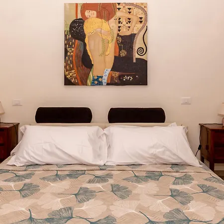 Suite900-king Premium, Due Passi Dal Centro 3*