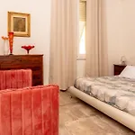 Suite900-king Premium, Due Passi Dal Centro 3* ארצו