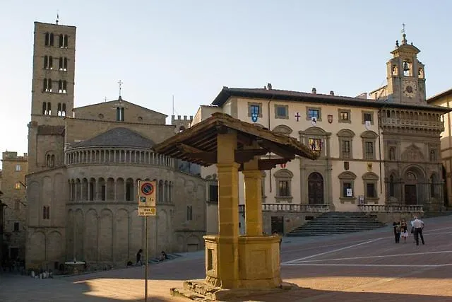 Affittacamere Suite900-elegante Premium King Size A Pochi Passi Dal Centro Arezzo