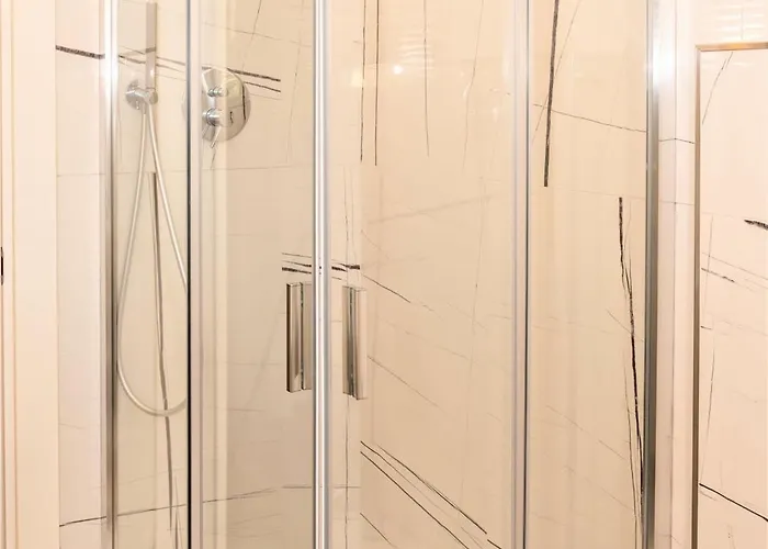 Suite900-elegante Premium King Size A Pochi Passi Dal Centro Affittacamere 3*